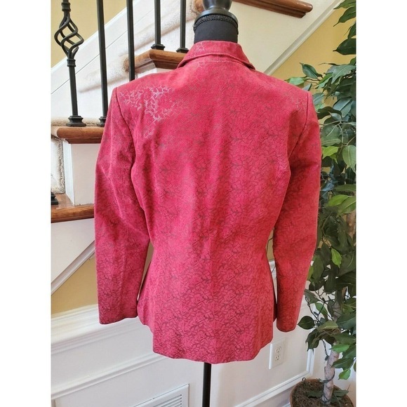 Newport News Woman’s Red Leather Size 8 - Picture 6 of 11